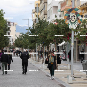 ΑΠΟΚΡΙΑΤΙΚΟΣ ΣΤΟΛΙΣΜΟΣ ΣΤΟ ΚΕΝΤΡΟ