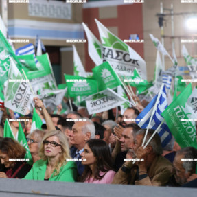 ΟΜΙΛΙΑ ΑΝΔΡΟΥΛΑΚΗ ΣΤΗΝ ΠΛΑΤΕΙΑ ΕΛΕΥΘΕΡΙΑΣ