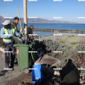 ΣΥΝΕΡΓΕΙΟ ΚΑΘΑΡΙΣΜΟΥ ΣΤΟΝ ΚΑΡΑΒΟΛΑ